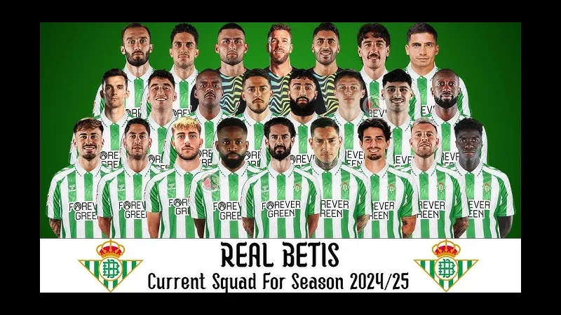 Cầu thủ Real Betis tung cú sút mạnh vào khung thành Panathinaikos Cầu thủ Real Betis tung cú sút mạnh vào khung thành Panathinaikos